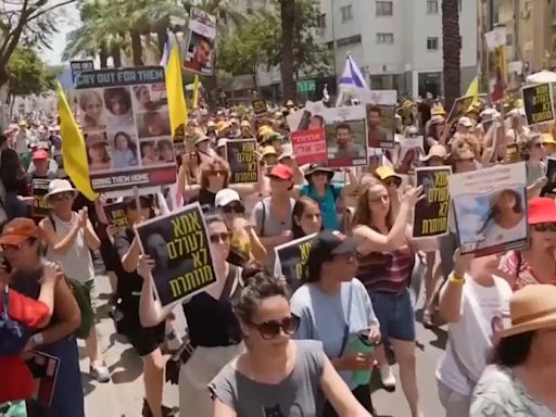 Mothers of Israeli hostages protest on the streets of Tel Aviv