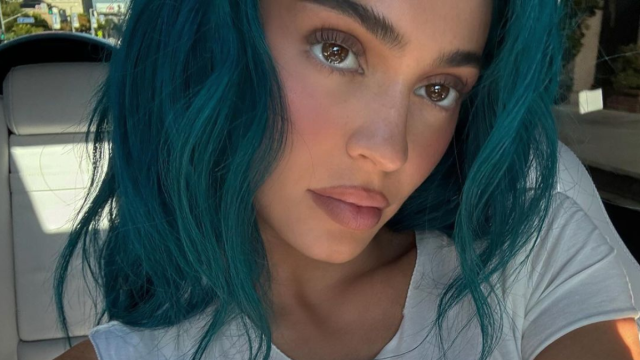 Kylie Jenner Revives ‘King Kylie’ Era With New Teal Hair