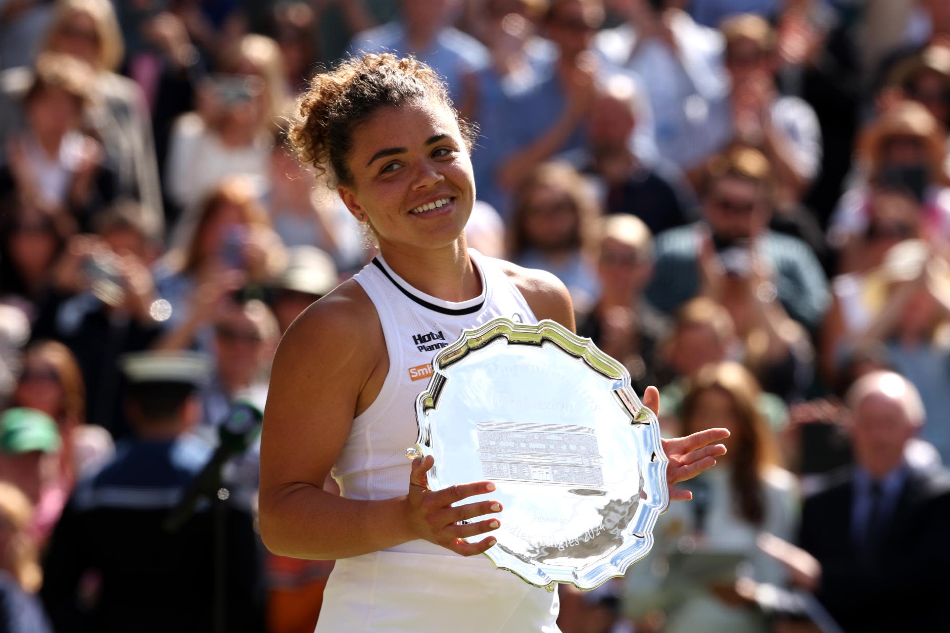 Jasmine Paolini disappointed by defeat, but her smile made Wimbledon fall in love