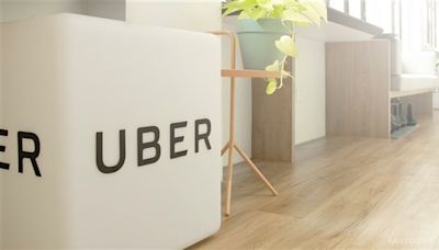 Waymo無人駕駛的士明年將透過Uber在美兩城市等提供乘車服務