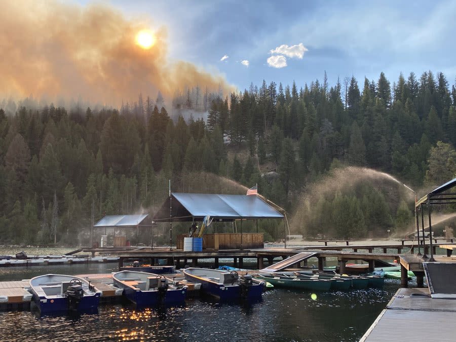 Officials expand closures as Bench Lake Fire burns over 2,000 acres - East Idaho News