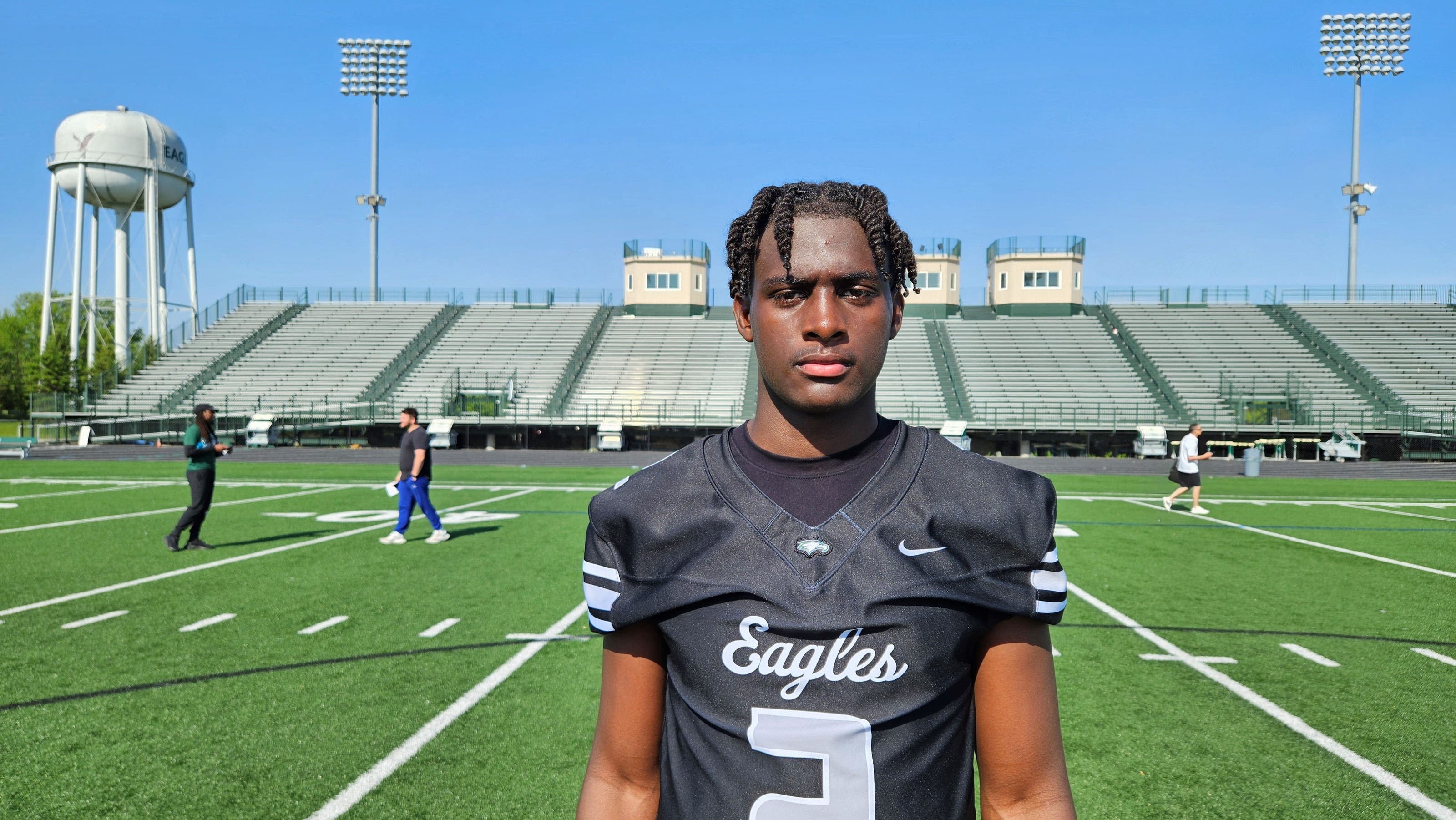 Football recruiting: Zionsville receiver Eugene Hilton set with two official visits