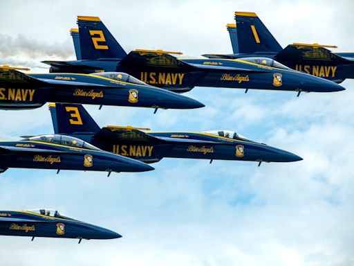 Don't miss any of the Blue Angels Pensacola Beach Air Show. Here's a schedule breakdown