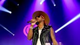 Jimmie Allen sells out 1 Christmas concert in Delaware. Tickets on sale for second night