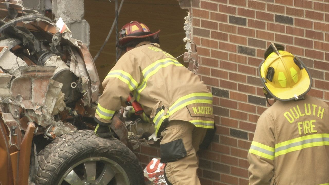 Vehicle Crashes into Duluth Elementary School Gymnasium - Fox21Online