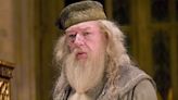 《哈利波特 Harry Potter》男星 Michael Gambon 逝世享年 82 歲