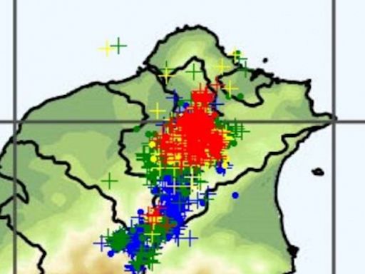 大雨狂襲！北捷忠孝復興、萬芳醫院站滲水 鄭明典曬「超密集紅點」落雷紀錄