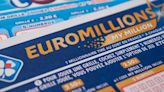 Un hombre gana un millón de euros tras apostar al Euromillones por un consejo que le dio su abuela en sueños