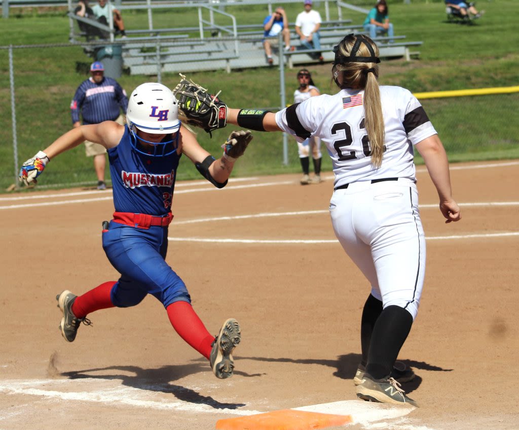 Dramatic finish: Lady Colonials rally in 7th for 4-3 victory over LH