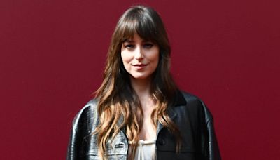 Dakota Johnson's Underwear Story Involving Barack Obama Will Turn You Fifty Shades of Red - E! Online