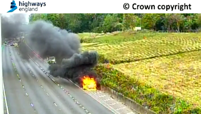 London travel news LIVE: M25 shuts in Surrey as van bursts into flames causing long delays