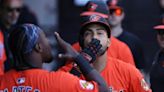 Orioles pack all their power into 8th inning of 5-3 win over White Sox