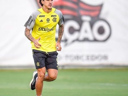 Flamengo se reapresenta com seis baixas antes de duelo com Grêmio