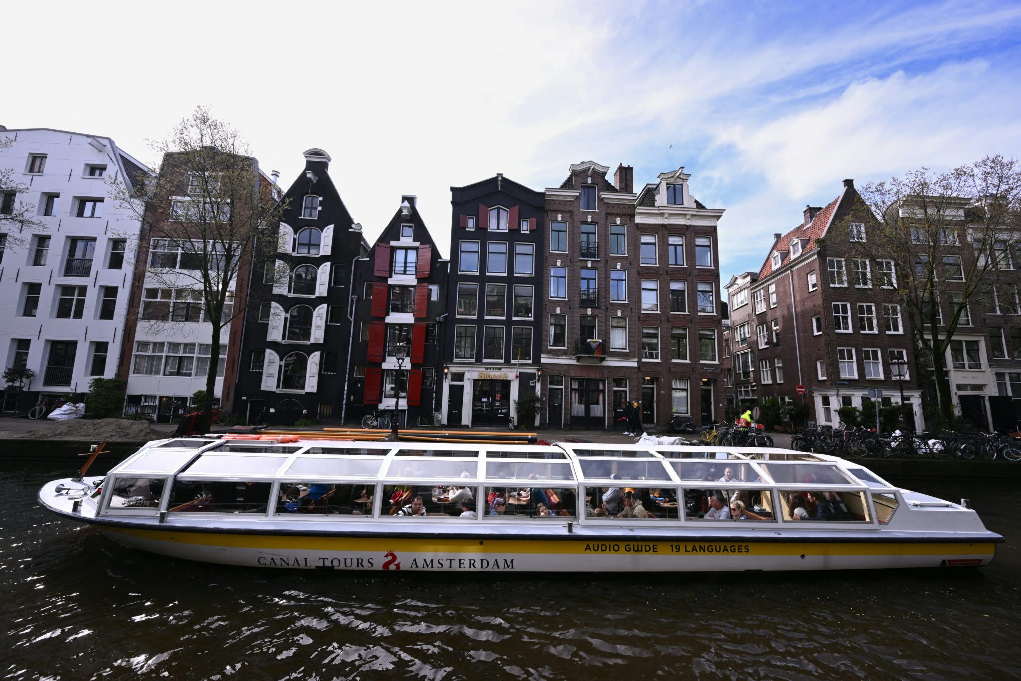 Amsterdam has long wanted to keep ‘nuisance’ tourists away. First, it banned new hotels and now, it plans to ban cruises