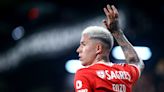 Enzo Fernández volvió a jugar en Benfica, hizo un gol por la Copa de Portugal y se señaló el escudo en el festejo