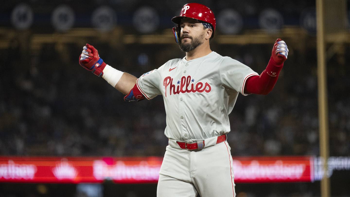 Kyle Schwarber's 3 HRs, controversial obstruction call power Phillies to again show Dodgers who's boss in NL