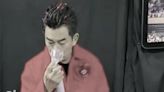 Video captures Richie Jen's pre-concert oxygen boost in red attire - Dimsum Daily