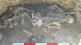 Evidências de sacrifício humano de 2 mil anos são encontradas em assentamento