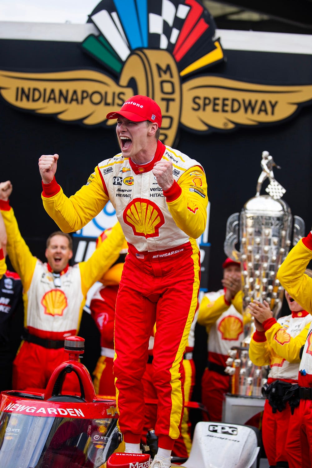 Indy 500 live updates: Josef Newgarden wins back-to-back Indy 500s after epic duel