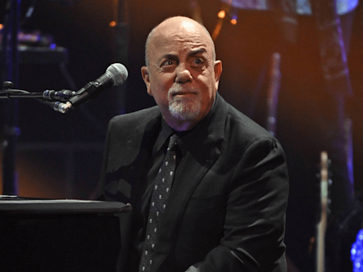 Billy Joel’s 2 Young Daughters Hit the Stage During His Last MSG Residency Show
