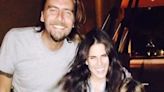 Karla Souza se despide de su hermano, Adrián Olivares, con desgarrador mensaje: "Salúdame a papá"