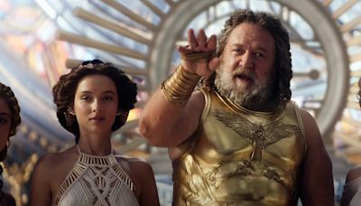 Russell Crowe Says Actors Expecting Comic Book Movies to Be ‘Life-Changing Events’ Are ‘Here for the Wrong Reasons’: ‘These Are...