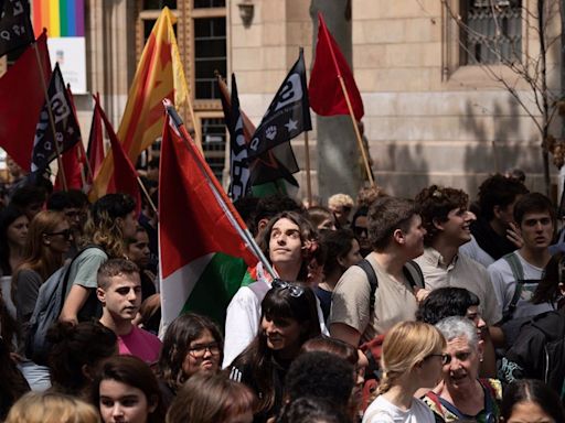 Estudiantes ocupan la sede de ACCIO de la Generalitat para exigir la ruptura de relaciones con Israel