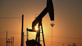 Oil prices on track for weekly gain