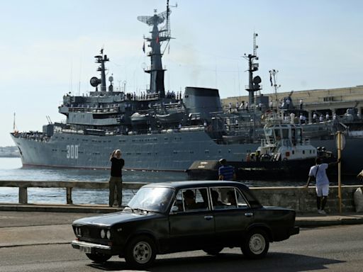 Otra agrupación de tres buques rusos visita Cuba