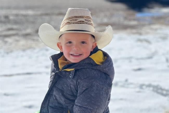 Child who drove toy tractor into Beaver Co. river ID’d as son of rodeo star Spencer Wright