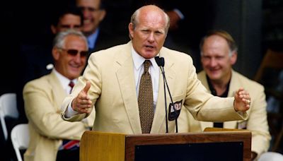 Terry Bradshaw is Like “John Candy With a Louisiana Accent,” Howie Long Reveals