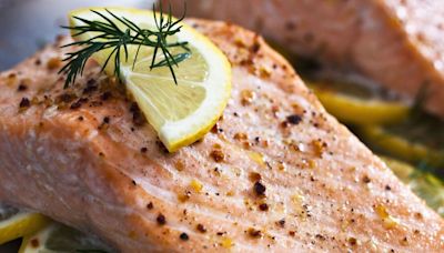 Easy salmon air fryer recipe is 'moist and delicious'