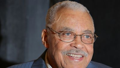 James Earl Jones, voix de Dark Vador, est mort à 93 ans