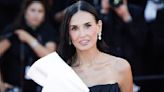 À son tour, Demi Moore troque ses longueurs XXL au profit d’un carré long