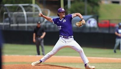 Baseball ends senior day in historic draw with North Florida, 4-4