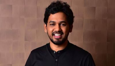 First Look Of Hiphop Tamizha Adhi's Next Directorial Titled Kadaisi Ulaga Por Out - News18