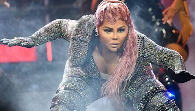 An Iconic Lil Kim Dance move saves woman in tragic drive-by shooting