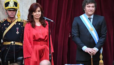 La dura respuesta de Javier Milei a Cristina Kirchner: “La gente se cag* de hambre por ustedes” | Política