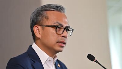 Kenaikan gaji penjawat awam diperincikan dalam pembentangan Belanjawan 2025