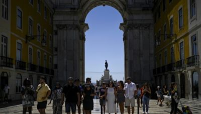 Tourist numbers in Portugal hit record in 2023