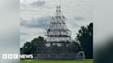 Writtle Parish Council erects mini pylon to fight new power line