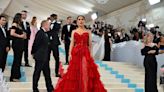 De Salma Hayek a Bad Bunny: los latinos que brillaron en la Met Gala 2023