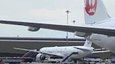 「人撞天花板、尖叫聲四起！」新加坡航班遇亂流，波音777迫降曼谷1死30傷-風傳媒