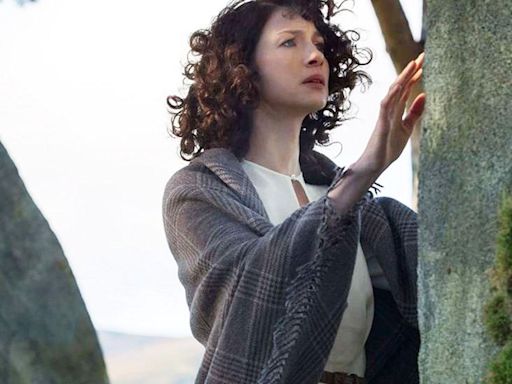 Outlander fans 'blubbering' over Claire Fraser's heart-wrenching departure