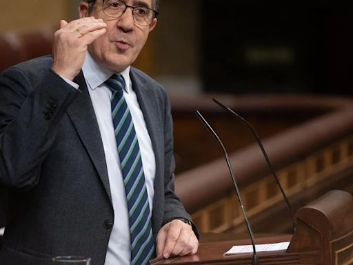 Patxi López arremete contra el PP que está "copiando el discurso de Vox" al asociar niños migrantes y "delincuencia"