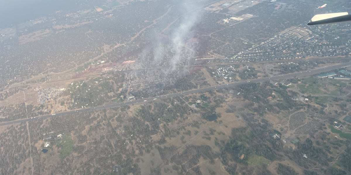 Crews contain 20-acre fire near Bend that triggered evacuation orders