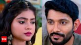 Puber Moyna: Roddur gets to know about Gunja and Shreyash - Times of India