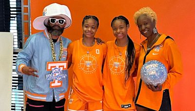 Why Kim Caldwell, Lady Vols basketball was 'perfect fit' for twin point guards Mia and Mya Pauldo