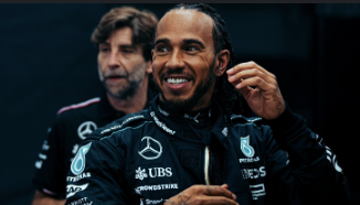Hamilton elogia desempenho 'fantástico' da Mercedes e Russell revela surpresa: 'Imprevisível'