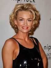 Kelly Carlson